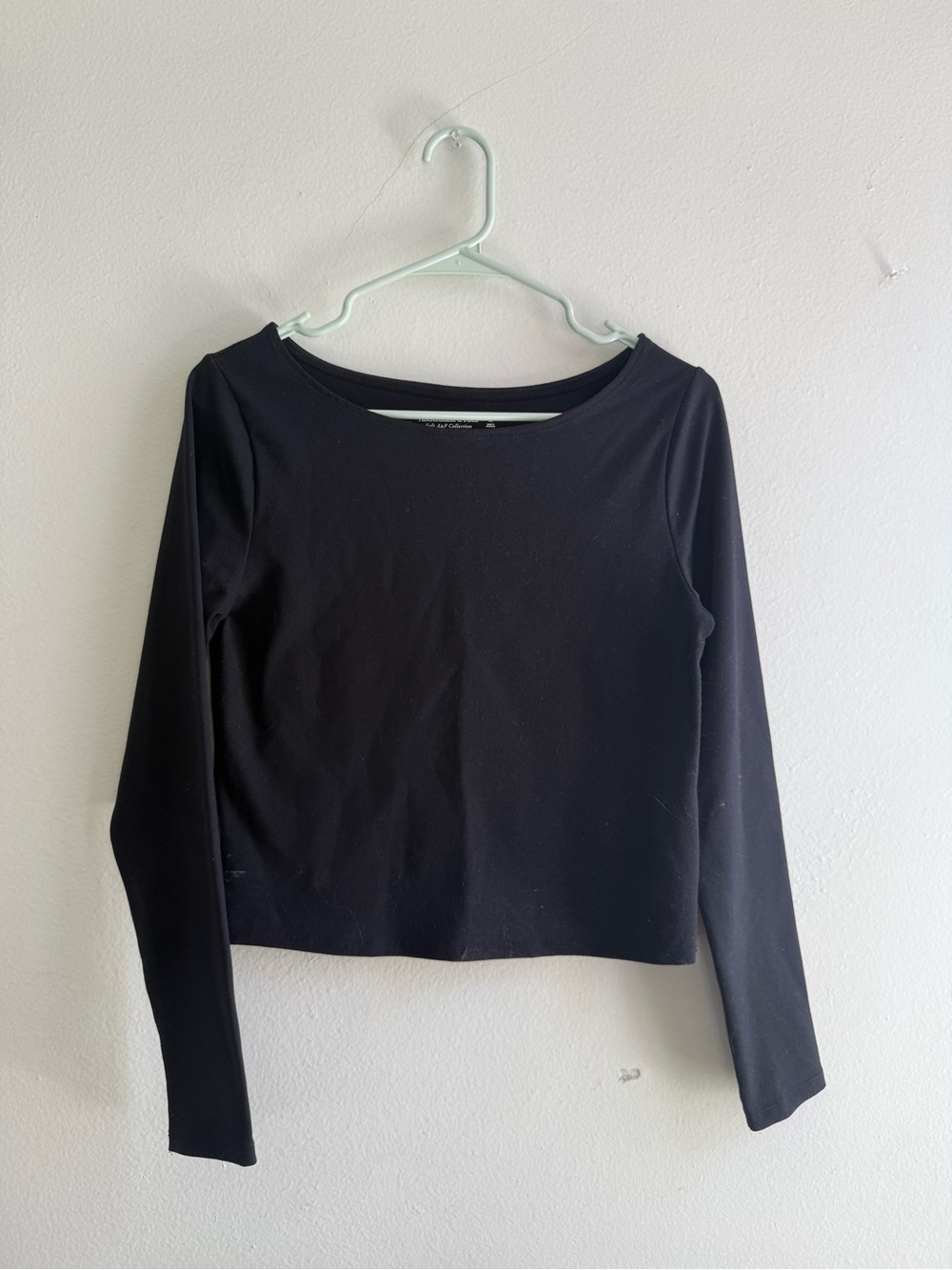 Abercrombie & Fitch Soft A&F Collection Black Long Sleeve Boat Neck Top | Medium